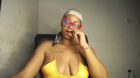 horny_ebonygirl_ online show from 05-25-26, 05:24