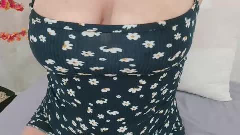 Snapshot of horny_emily1 chatting on 11-03-25, 01:01 call me emily online show from 11-03-25, 01:01