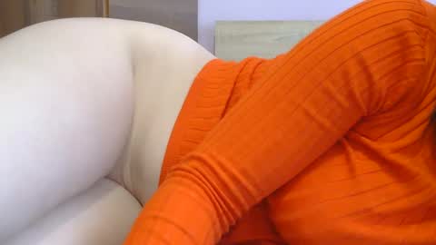 Snapshot of horny_hey chatting on 02-21-25, 07:01 Serena online show from 02-21-25, 07:01