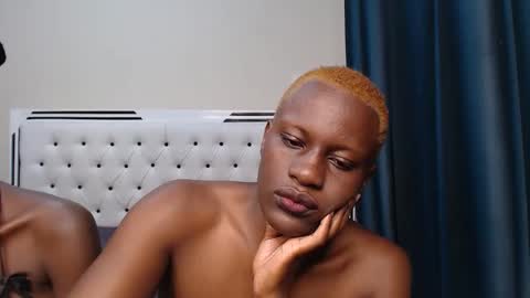 Snapshot of horny_laurell chatting on 10-10-25, 08:08 Laurel online show from 10-10-25, 08:08