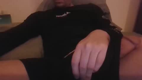 Snapshot of horny_matias chatting on 12-21-25, 05:14 horny_matias online show from 12-21-25, 05:14