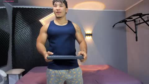 horny_nick18 online show from 04-18-26, 11:14