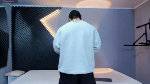 horny_nick18 online show from 04-28-26, 01:27