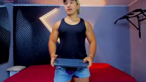 horny_nick18 online show from 06-17-26, 11:45