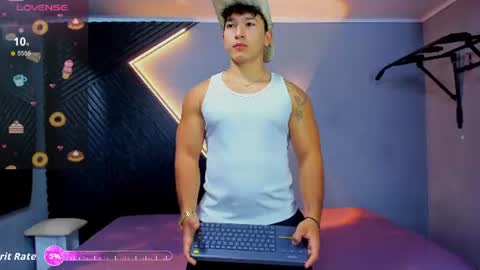 horny_nick18 online show from 06-19-26, 11:47