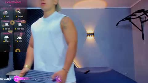 horny_nick18 online show from 06-27-26, 11:37