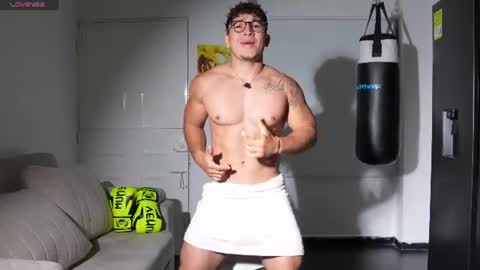 horny_nick18 online show from 07-21-26, 11:01