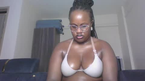 Lucy online show from 07-02-26, 11:27