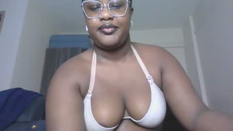 Lucy online show from 08-01-26, 03:39