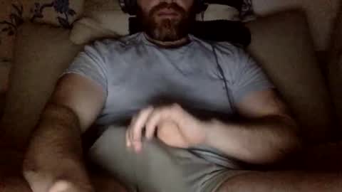 horny_thick_cock online show from 05-03-26, 01:00