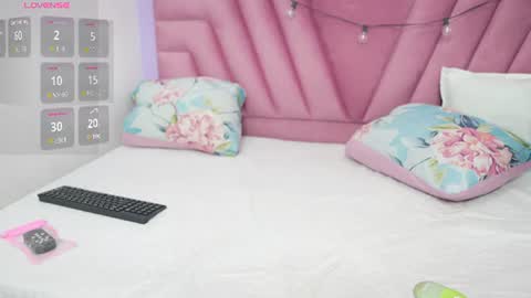 Khloe  online show from 06-30-26, 11:55