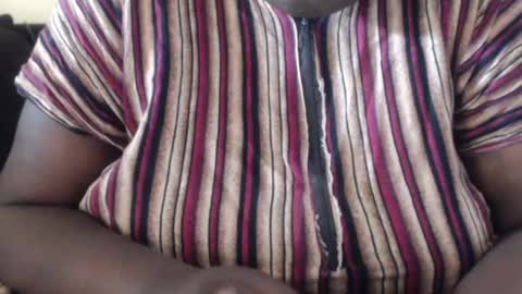 Snapshot of hornybigtitts chatting on 02-12-25, 08:59 monica zain online show from 02-12-25, 08:59