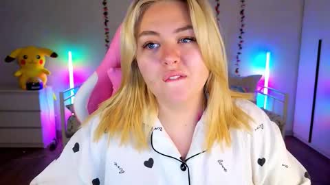 HornyCakee online show from 09-21-25, 10:17