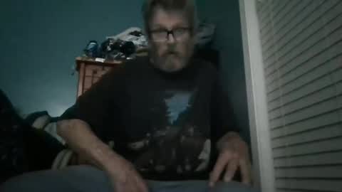 Snapshot of hornyd7711 chatting on 10-11-25, 08:02 hornyd7711 online show from 10-11-25, 08:02