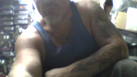 hornyhungwhiteboy4u269 online show from 07-01-26, 12:51