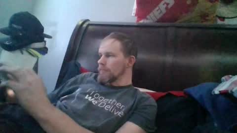 Snapshot of hornypierceddad chatting on 02-22-26, 04:24 hornypierceddad online show from 02-22-26, 04:24