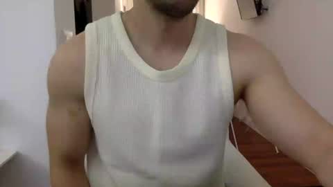 hornyspaniard93 online show from 06-16-26, 10:51