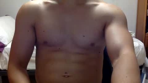 hornyspaniard93 online show from 07-09-26, 12:09