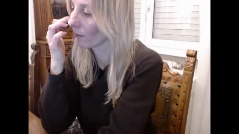 Hornyssima online show from 11-05-25, 06:08