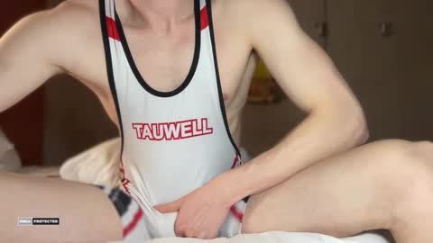 Snapshot of hornytwunk01 chatting on 03-09-26, 07:29 hornytwunk01 online show from 03-09-26, 07:29