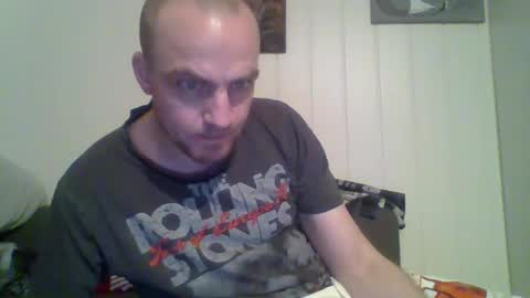 Snapshot of hornyvikingo chatting on 12-11-24, 03:56 Ken online show from 12-11-24, 03:56