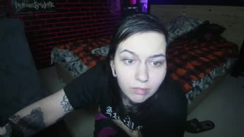 Snapshot of horror_circus chatting on 12-13-25, 07:53 Messalina Horror online show from 12-13-25, 07:53