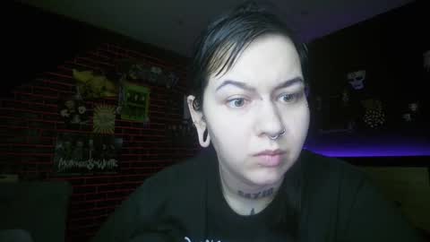 Snapshot of horror_circus chatting on 12-14-25, 07:58 Messalina Horror online show from 12-14-25, 07:58