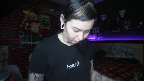 Snapshot of horror_circus chatting on 12-16-25, 08:58 Messalina Horror online show from 12-16-25, 08:58