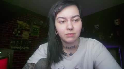 Snapshot of horror_circus chatting on 02-18-26, 01:18 Messalina Horror online show from 02-18-26, 01:18