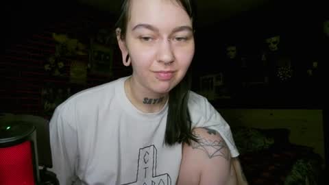Snapshot of horror_circus chatting on 06-20-26, 08:06 Messalina Horror online show from 06-20-26, 08:06