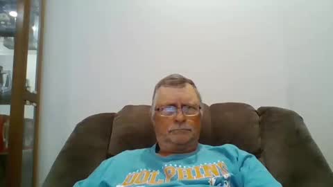 Snapshot of hot4tightholes chatting on 10-24-25, 01:29 hot4tightholes online show from 10-24-25, 01:29