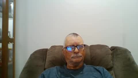 Snapshot of hot4tightholes chatting on 10-28-25, 01:36 hot4tightholes online show from 10-28-25, 01:36