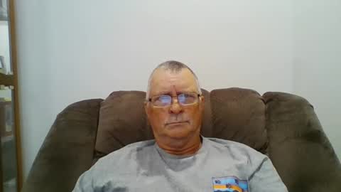 Snapshot of hot4tightholes chatting on 10-31-25, 01:23 hot4tightholes online show from 10-31-25, 01:23