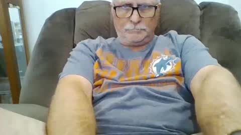 Snapshot of hot4tightholes chatting on 01-17-26, 02:00 hot4tightholes online show from 01-17-26, 02:00