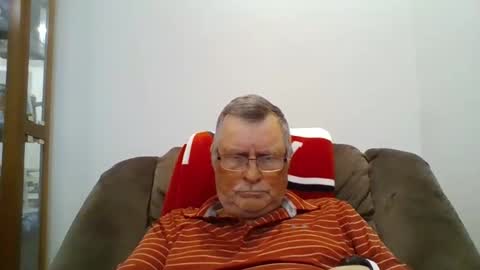 Snapshot of hot4tightholes chatting on 03-06-26, 08:27 hot4tightholes online show from 03-06-26, 08:27