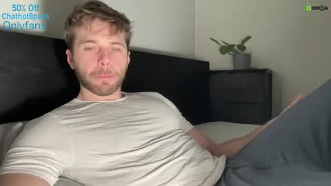 Snapshot of hot8pack01 chatting on 02-16-25, 04:42 Edward aka Wolf online show from 02-16-25, 04:42