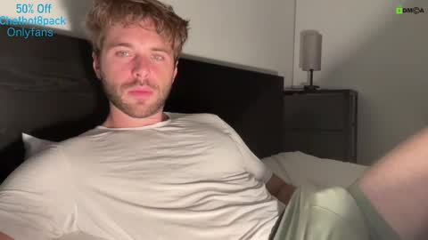 Snapshot of hot8pack01 chatting on 10-13-25, 07:58 Edward aka Wolf online show from 10-13-25, 07:58