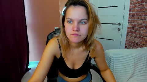 Snapshot of hot___jess chatting on 10-03-25, 03:58 Jessica online show from 10-03-25, 03:58