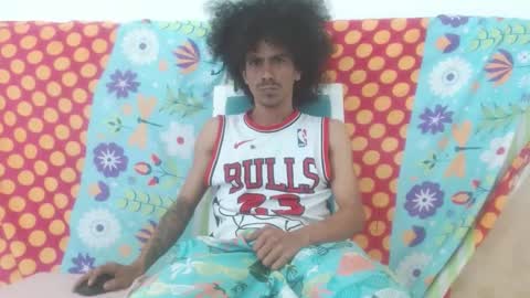 Snapshot of hot_and_complacent chatting on 01-07-25, 06:56 Private open online show from 01-07-25, 06:56