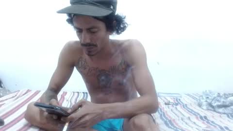 Snapshot of hot_and_complacent chatting on 01-16-25, 04:07 Private open online show from 01-16-25, 04:07