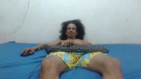 Snapshot of hot_and_complacent chatting on 09-16-25, 12:44 Private open online show from 09-16-25, 12:44