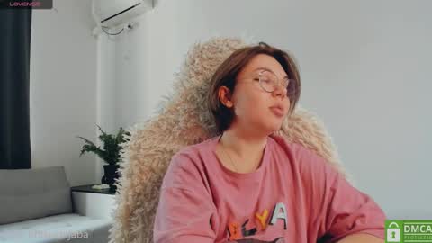 Snapshot of hot_babayaga chatting on 02-25-25, 10:15 online show from 02-25-25, 10:15