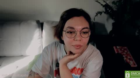 Snapshot of hot_babayaga chatting on 03-05-25, 12:00 online show from 03-05-25, 12:00