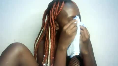 Snapshot of hot_berry2003 chatting on 01-16-25, 05:12 Millie online show from 01-16-25, 05:12