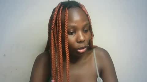 Snapshot of hot_berry2003 chatting on 01-25-25, 08:00 Millie online show from 01-25-25, 08:00