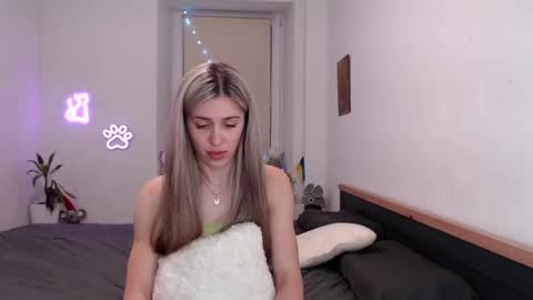 Snapshot of hot_berry69 chatting on 12-07-24, 01:14 Dashka online show from 12-07-24, 01:14