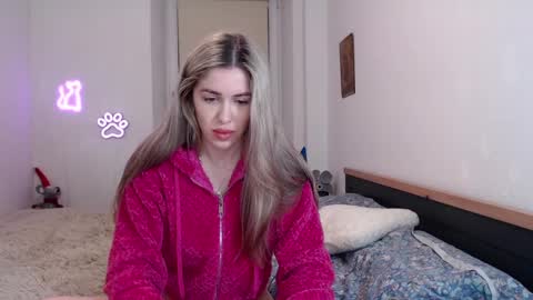 Snapshot of hot_berry69 chatting on 03-09-25, 10:41 Dashka online show from 03-09-25, 10:41