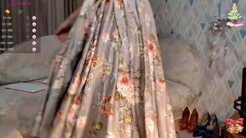 Snapshot of hot_best_lovers_ chatting on 12-14-24, 10:07 Liza online show from 12-14-24, 10:07