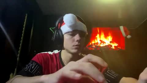 Hot boy 2002 online show from 12-29-24, 07:53