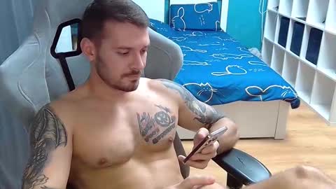 hot_cap_77 online show from 10-22-25, 06:07